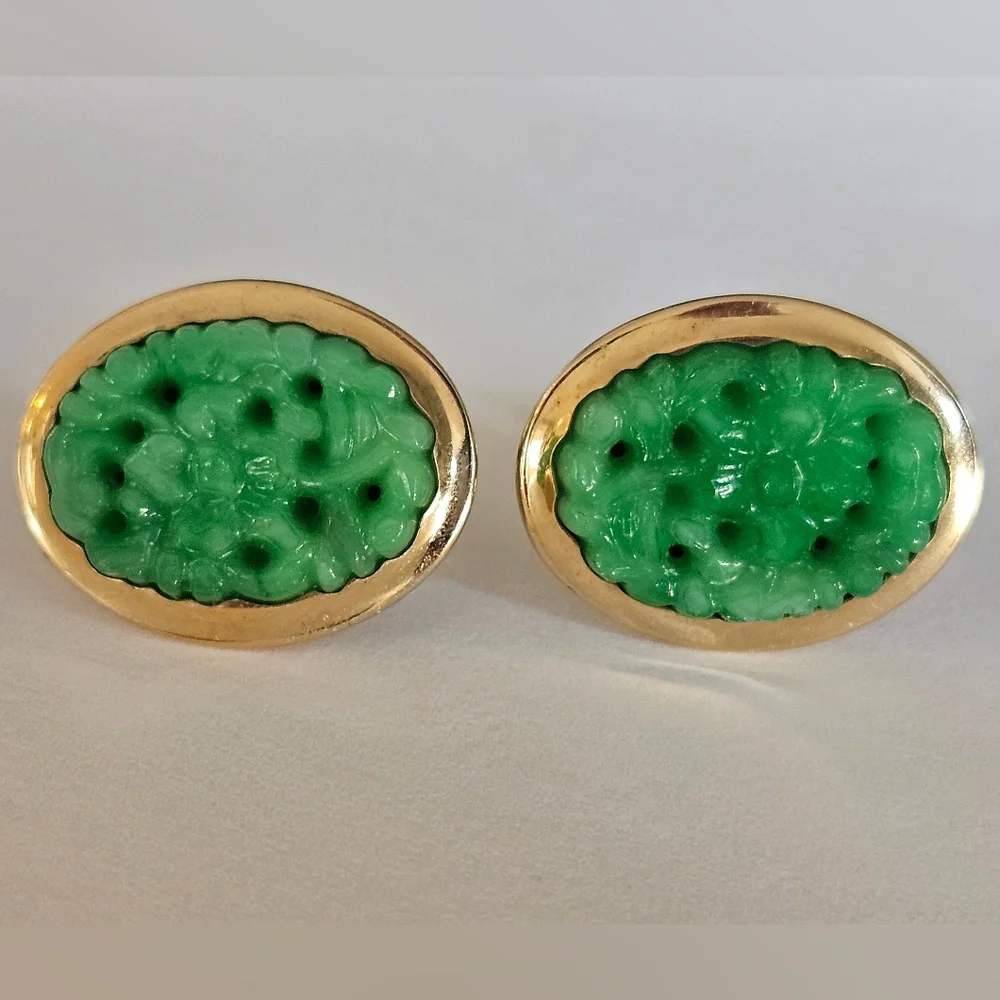 Antique Gold & Green Jade Flower Screwback Earrings - Picture 1 of 6